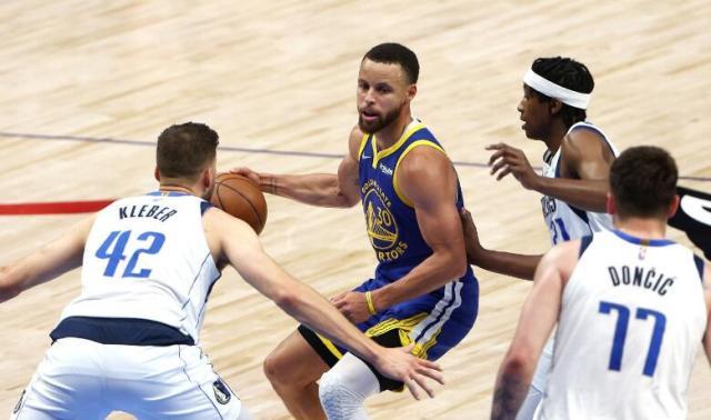 星空体育官网-季后赛频现一边倒三分时代制造！精彩留在总决赛？