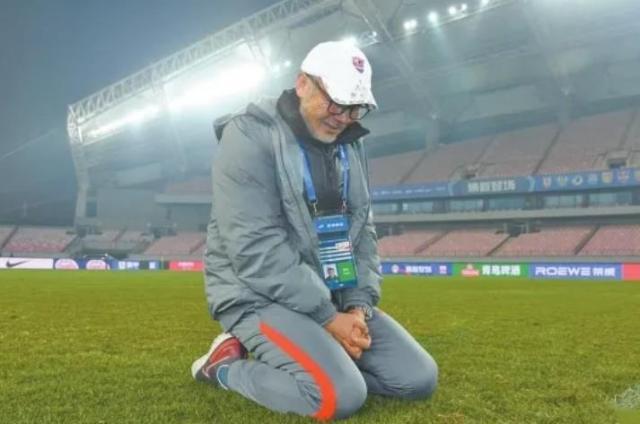 星空体育-事不过三！消失早有缘由 讨薪路漫漫重足山穷水尽